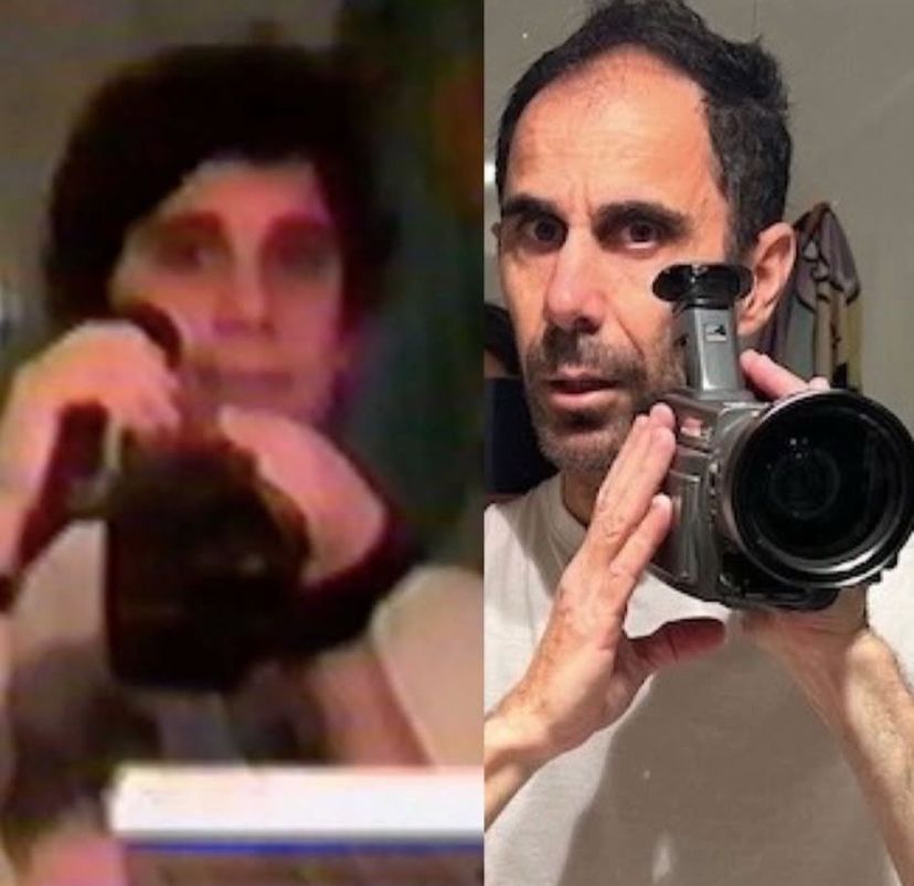 Esteban Menis sosteniendo una filmadora en primer plano de adolescente y de adulto