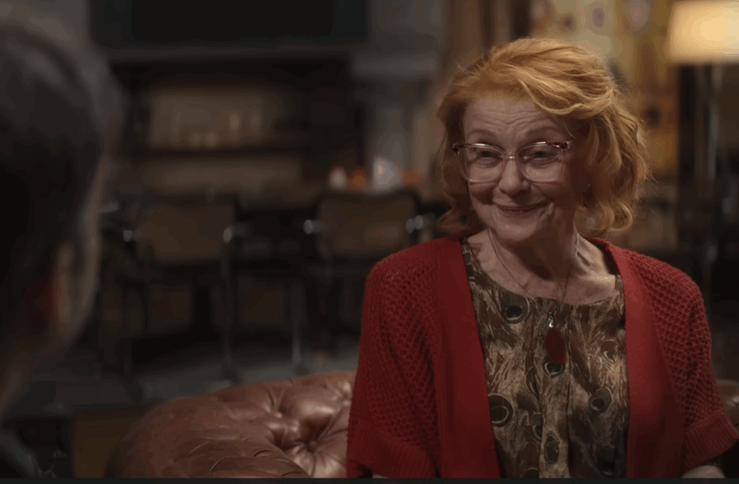 Marilú Marini, interpreta a Martha Hoffman.